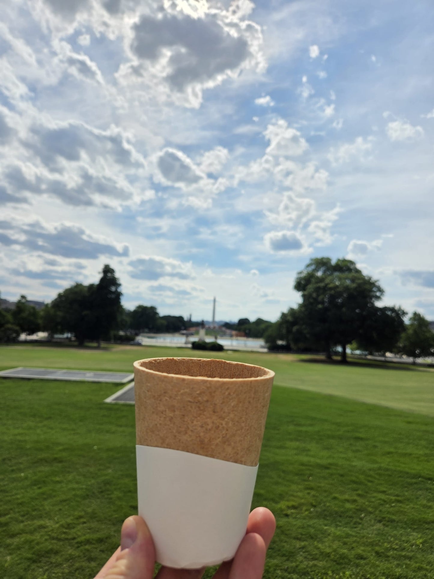 Edible Coffee Cups Large 9oz | Eco-Friendly Drinkware by Crunch Lane