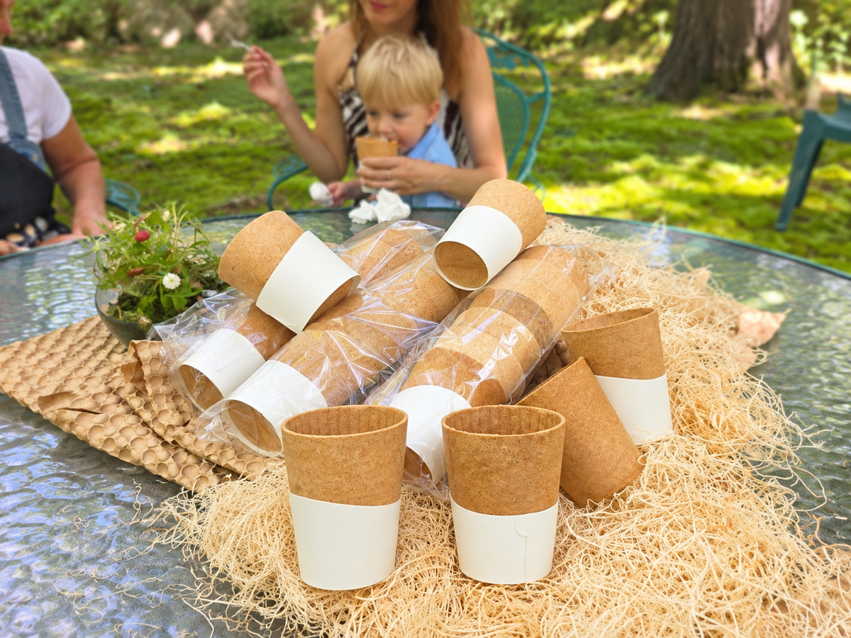 Edible coffee cup product